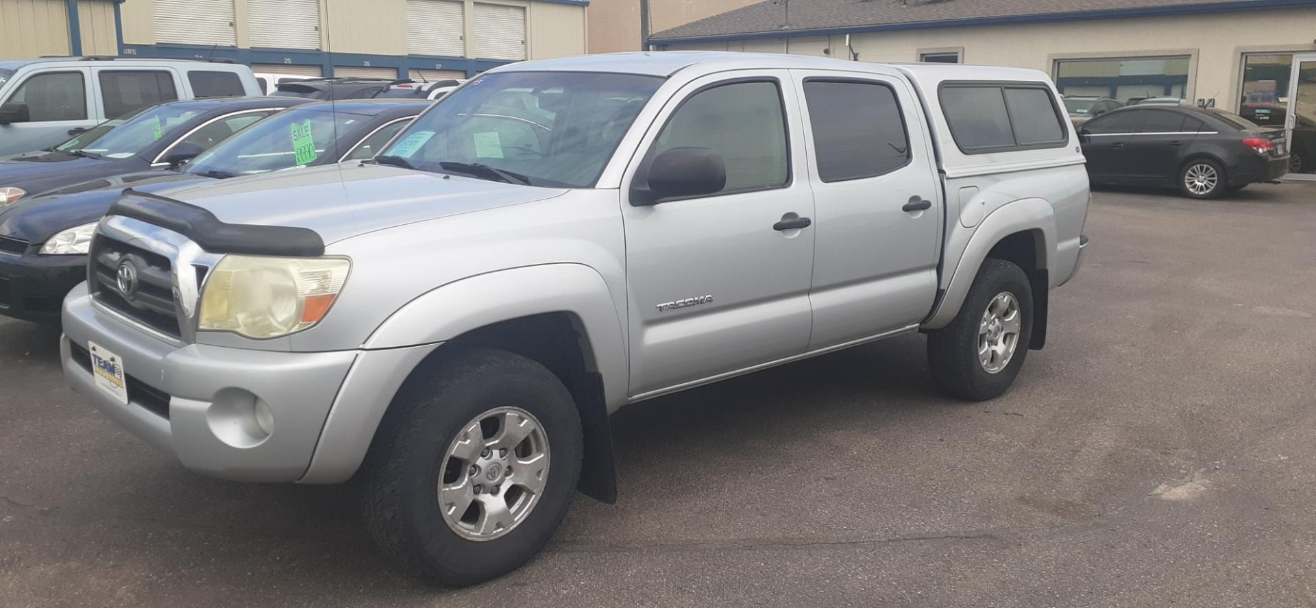 2009 Toyota Tacoma (5TELU42N09Z) , located at 2015 Cambell Street, Rapid City, SD, 57701, (605) 342-8326, 44.066433, -103.191772 - CARFAX AVAILABLE - Photo#1